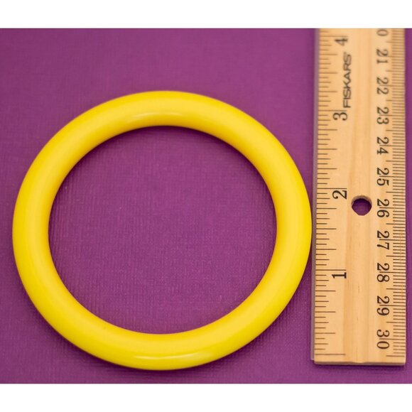 Vintage Boho Yellow Bangle Bracelet by Avon 8 Inches - Q2 - Picture 2 of 2